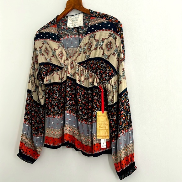 California Moonrise Blue Cream Patchwork Style Long Sleeved Boho Top - Picture 6 of 10